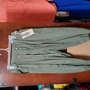 NWT Dockers Capri Khaki Diem size PLUS 20W